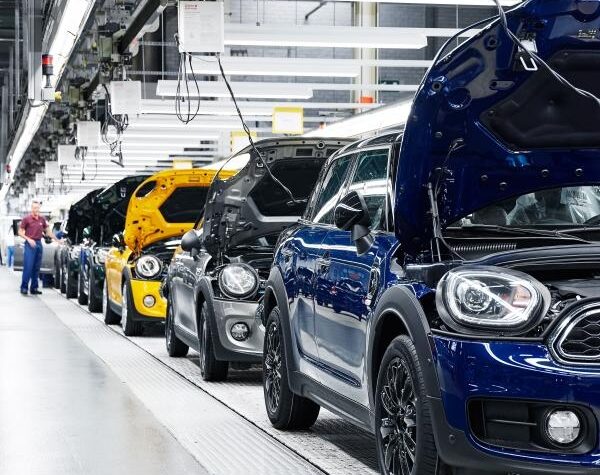 Nedcar raakt order MINI Countryman kwijt