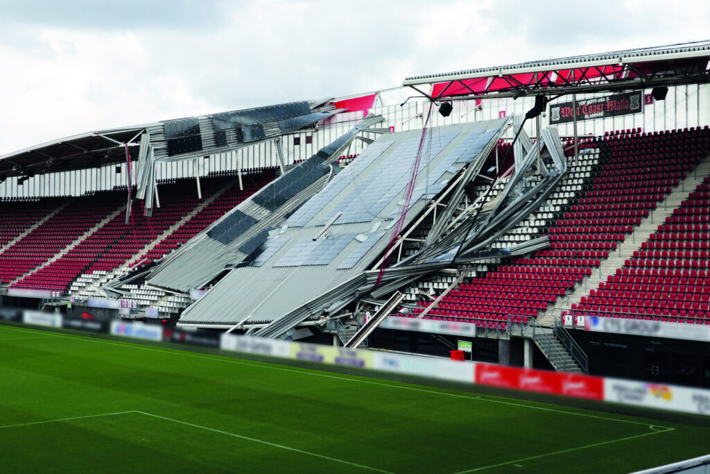 Onderzoeksraad: Instorten dak AZ-stadion staat niet op zichzelf (video)