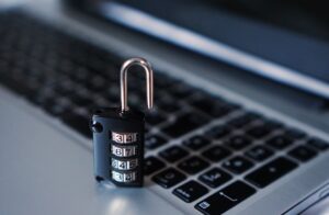 Mkb weerbaar maken voor cyberaanvallen