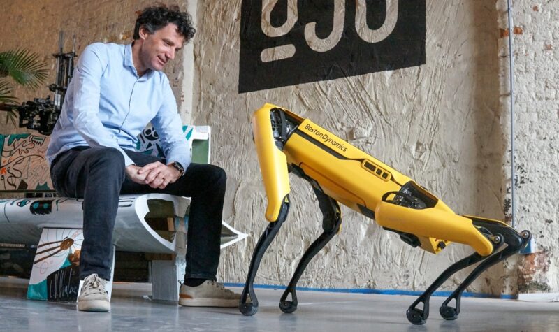 Hoe kan een robothond de maakindustrie vooruit helpen?
