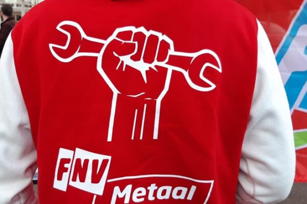 Intimidatie om metaalmedewerkers te weerhouden van staken