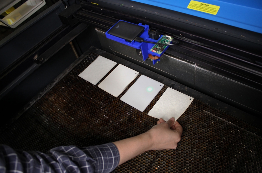 Slimme lasercutter herkent 30 verschillende materialen