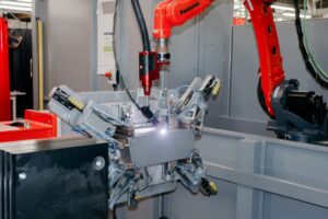 Een lasrobot aan het werk